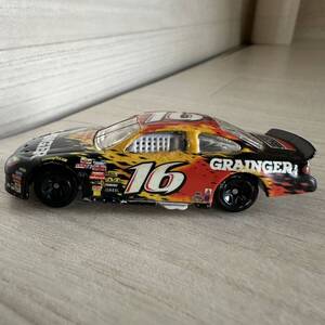 【A0366-6】Hot Wheels 1999 #16 Grainger Race Car NASCAR ミニカー レーシングカー（全長約8.5㌢）