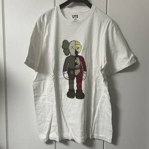 UNIQLO ユニクロ　KAWS Tシャツ XL