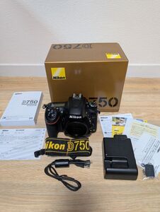 【良品】NIKON D750 ボディ ショット数36978回 元箱付き