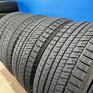 【1円スタート】　スタッドレスタイヤ　235/50R18　ブリヂストン　BLIZZAK　VRX2　235/50/18　4本　【来店交換も大歓迎】　235-50-18