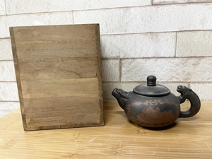 中国宜興紫砂 茶器 男女春宮壷 置物 茶道具 古美術品 インテイア　置物　オブジェ（二階）