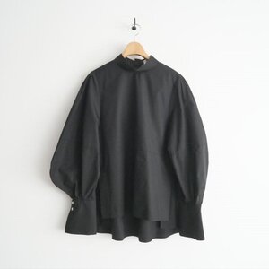 2024・人気完売品 / 未使用 / IORE イオレ / FISH BLOUSE (PEPPER) ブラウス / IOR24SS-BL-001 / 2410-1343