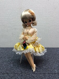 ⑤　HEKINAN DOLL 碧南 ヘキナンドール 黄色ドレス 椅子 座り ポーズ ブロンド レトロ お人形 高さ40cm[A02]