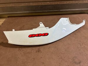 GSX-R600 シートカウル右 45511-01H 純正