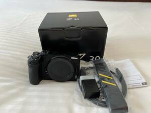 ★☆新品同様品　NIKON　Z30　ボディ　ショット数16☆★