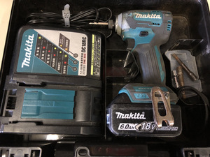 [中古動作品] makita マキタ 18V コードレスインパクトドライバー TD170D ケース 6.0Ahバッテリー 充電器付き DC18RC 7.2-18V用