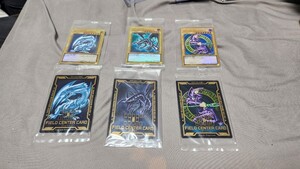 遊戯王ゴールドレアセット未開封 ＋フィールドセンター カード