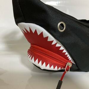 JAWS　ショルダーバッグ　ジョーズ　シャーク　ブラック