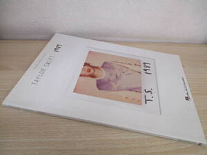 A183　　[洋書・楽譜]　TAYLOR　SWIFT　1989　PIANO・VOCAL・GUITAR　S0423