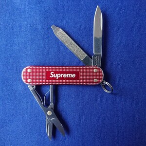 VICTORINOX(ビクトリノックス)Supreme (598)