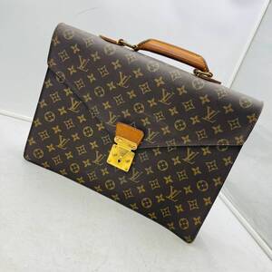 【送料無料】中古美品　LOUIS VUITTON　セルヴィエットコンセイエ M53331｜洗練されたビジネスバッグ・モノグラムの逸品