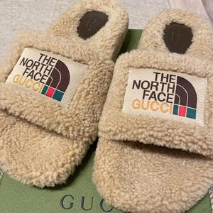 新品　GUCCI The north face 22SS ロゴ ボア サンダル