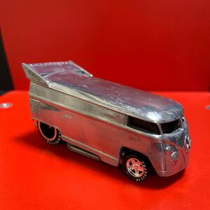 ホットウィール「Customized VW Drag Bus」シルバー　Hot Wheels 