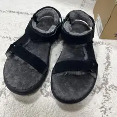 新品　テバ　サンダル　26センチ