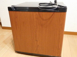 【ジャンク】冷蔵庫　46L　アイリス　オーヤマ　PRC-B051D　リサイクル　郵便　ポスト　宅配ボックス　屋外　物置　保管