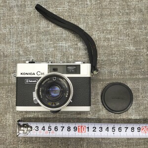 す1963 フィルムカメラ KONICA C35 コニカ HEXANON 1:2.8 38mm