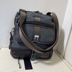 【新品同様】TUMI トゥミ アナポリス　ショルダーバッグ　ANNAPOLIS ZIP FLAP HICKORY ヒッコリー　グレー 222304AT2