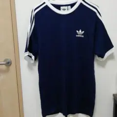 adidas Tシャツ　ネイビー