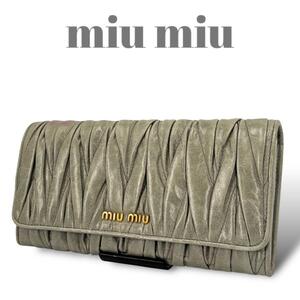 良品　miumiu ミュウミュウ　長財布　折り財布　レザー　ウォレット