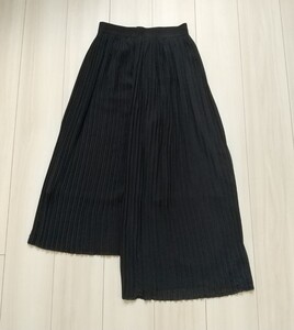 ●（557）H&M ブラック アシンメトリー プリーツスカート