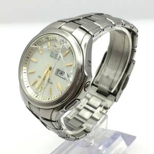 ○P241-248 CITIZEN/シチズン エコドライブ 3針 Day-Date デイデイト メンズ 電波ソーラー 腕時計 H100-T010431TA 不動ジャンク品