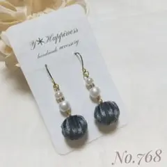 No.768 ハンドメイドピアス イヤリング ベロア パール