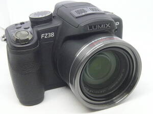 ★送料：ゆうパック60サイズ★メディア＋予備バッテリー2個＋オマケ付：Panasonic-LUMIX-DMC-FZ38：ブラック(USED/動作確認済)