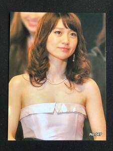 新品同様　AKB48　大島優子　生写真　送料110円　ドレス