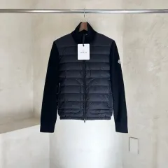 【雷市場（ポンジャン）商品韓国直送】 MONCLER(モンクレール) ダウンジャケット カーディガン