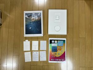 iPad Pro (12.9インチ)WI-FI ＋Cellular純正スマートキーボード付き 256MB シルバー A1671 MPA52J/A SIMロック解除　ソフトバンク