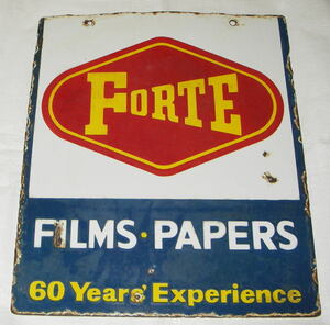 【FORTE】 ROLL & SHEET FILMS　ブリキ看板　38×45.5cm　希少品！