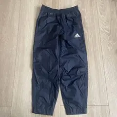 adidas ナイロンパンツ　130