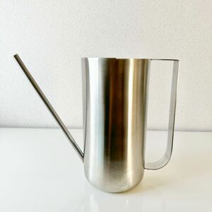 ★コンランショップ　オリジナル　水差し　WATERING CAN BRUSHED STEEL★園芸　植物　ジョウロ　ガーデン