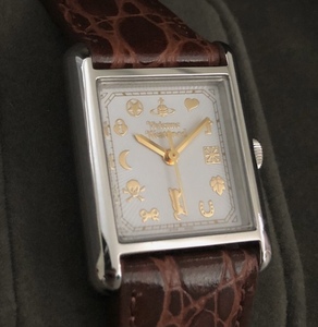 Vivienne Westwood 時計 TANK 風 スクエア デザイン 日本製 ウォッチ PUNK ROCK 好きに も ヴィヴィアン ウエストウッド 参考価格39600