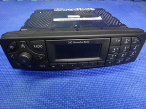 メルセデス ベンツ Ｃ200 C180 クーペ W203 等 純正 カセット テープ デッキ オーディオ 品番 2038201486 [5657]