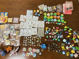 【多量】ポケットモンスター フィギュア　キーホルダー　メタルチャーム　モンコレ　立体ポケモン図鑑　マグネット　ポケモンカード等