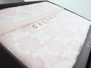 新品同様　セリーヌ　CELINE　★　綿毛布　★　ベビー　ピンク　肌掛け　箱付き　MI2012