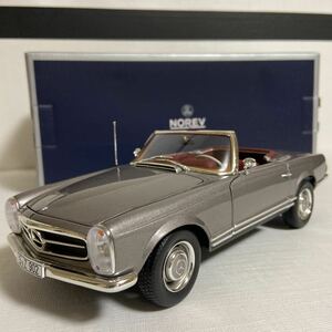 ★ノレブ／NOREV ： 1/18 ★メルセデス ベンツ 230 SL／Mercedes-Benz 230 SL 1963 (Anthracite metallic) ★撮影の為に台座から外しました