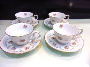 ＊＊＊　Noritake 　ノリタケ　＊　　カップ＆ソーサー　＊　花柄　４客　＊＊＊