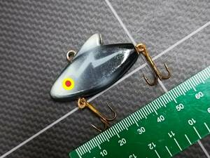 オールド　バイブレーション　ヘドン　スーパーソニクのパチモンと思われる　Heddon SUPER SONIC