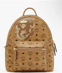 leather backpack MCM bape bathing ape 新品　エムシーエム　バックパック　レザー　2024 アベイシングエイプ　ベイプ カラーはベージュ