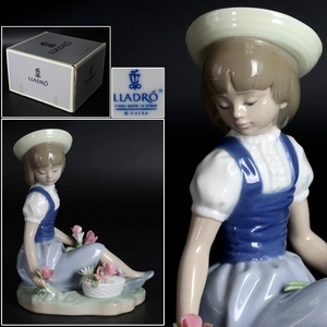 【宙】リヤドロ LLADRO「花摘み」フィギュリン 高16.2cm 共箱 磁器人形 スペイン アンティーク ヴィンテージ C10D15.l.D