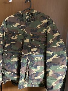 ゴアテックス GORE-TEX パーカー ステューシー　stussy xl ダウンジャケット　迷彩