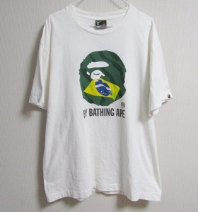 A BATHING APE アベイシングエイプ BAPE BRAZIL 大猿 カレッジ ブラジル ベイプロゴ Ｔシャツ 白【XL】中古 クリーニング済み