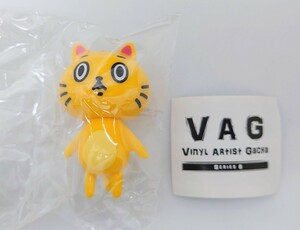 □★　VAG8　干支のネコ　ガチャガチャ　カプセルトイ　黄色　猫　ねこ　キャット　フィギュア　　