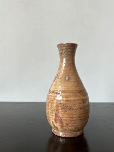 【　瑞々しい艶　瀬戸美濃 徳利／江戸後期 桐箱付　H.150mm　】酒器 ぐい呑 花入 花器 古唐津 李朝 雨漏 民藝 wabisabi pottery