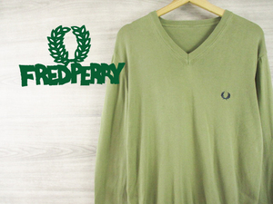 FREDPERRY●フレッドペリー＜ワンポイントロゴ刺繍・Vネックニット＞●M827y