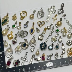 1円 ペンダントトップ チャーム 50点まとめ 大量 真珠 CZ パール エメラルド アクアマリン サファイア 等 GIVENCHY/SILVER/925刻印多数