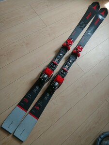 滑走５日の程度良好 ATOMIC REDSTER S9i PRO 165cm X-16 VAR