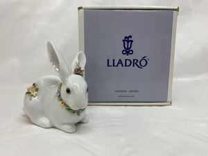 LLADRO 　リヤドロ 花飾りの白うさぎ2 06098 うさぎ　白うさぎ　兎　置物　花　フィギュリン　スペイン製　1993